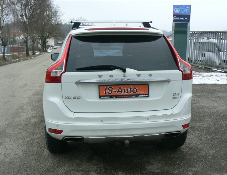 Volvo XC60 SUV 2,4 l 120 kw
