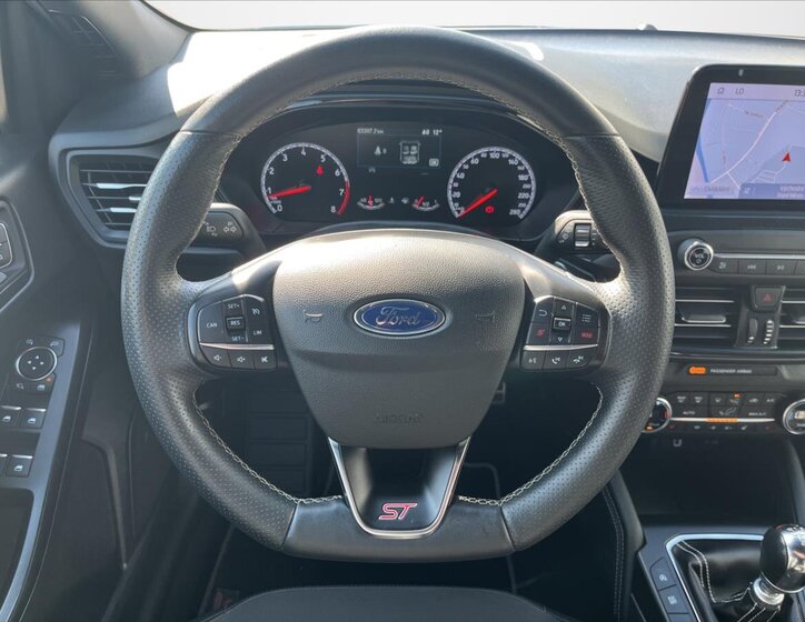 Ford Focus Hatchback 2,3 l 206 kw