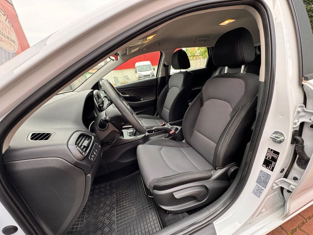 Hyundai i30 Kombi 998,0 88 kw