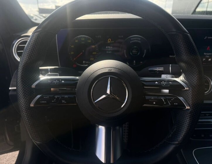 Mercedes-Benz Třídy E Sedan / Limuzína 2,0 l 143 kw