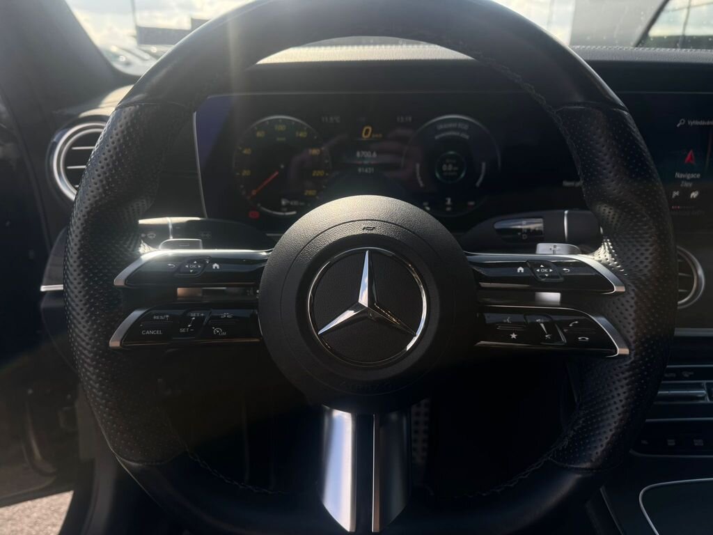 Mercedes-Benz Třídy E Sedan / Limuzína 2,0 l 143 kw