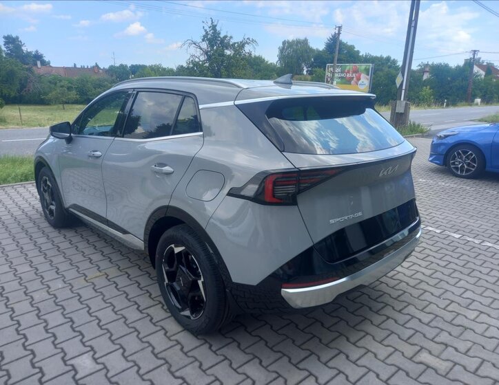 KIA Sportage 4