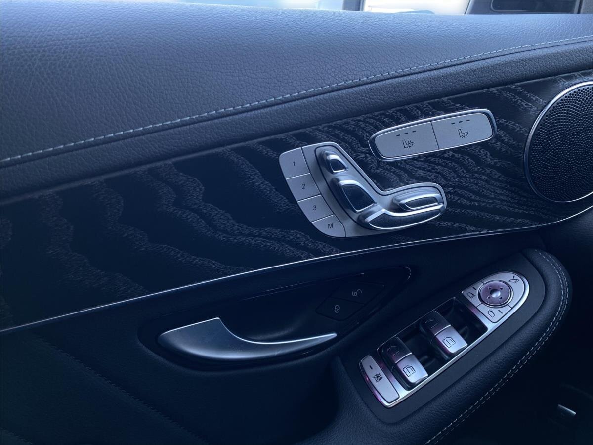 Mercedes-Benz GLC SUV / Terénní 2,0 l 180 kw