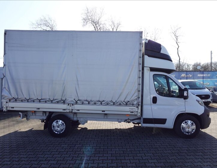 Peugeot Boxer Ostatní 2,2 l 121 kw