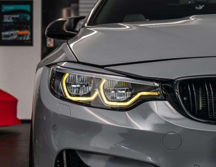 BMW M4 19
