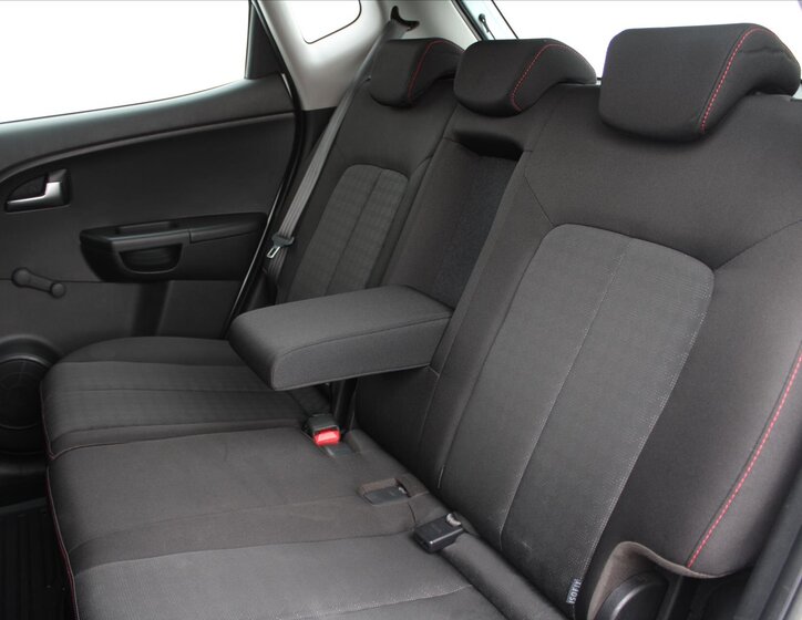 KIA Venga MPV 1,4 l 66 kw