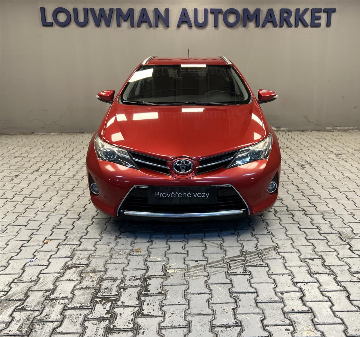 Toyota Auris Kombi 1,6 l 97 kw