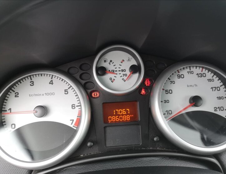 Peugeot 207 Hatchback 1,4 l 54 kw