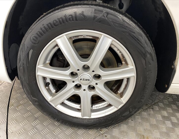 Volkswagen Caddy Kombi 2,0 l 110 kw