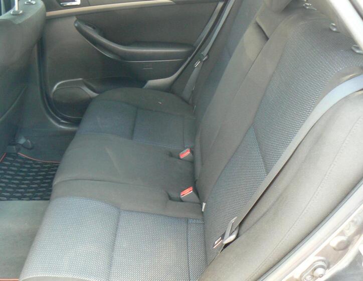 Toyota Avensis 12