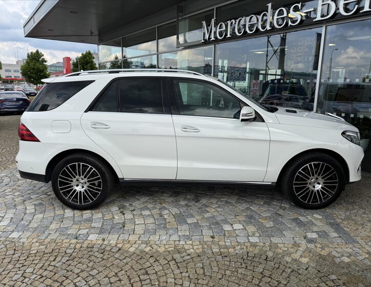 Mercedes-Benz GLE 25