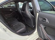 Mercedes-Benz CLA Sedan 1,8 l 100 kw
