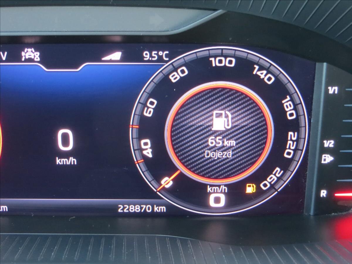 Škoda Karoq SUV / Terénní 2,0 l 85 kw