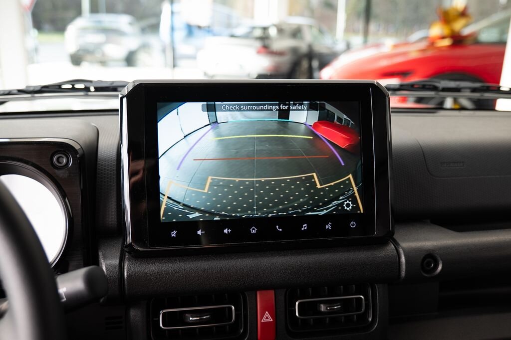 Suzuki Jimny SUV 1,5 l 75 kw