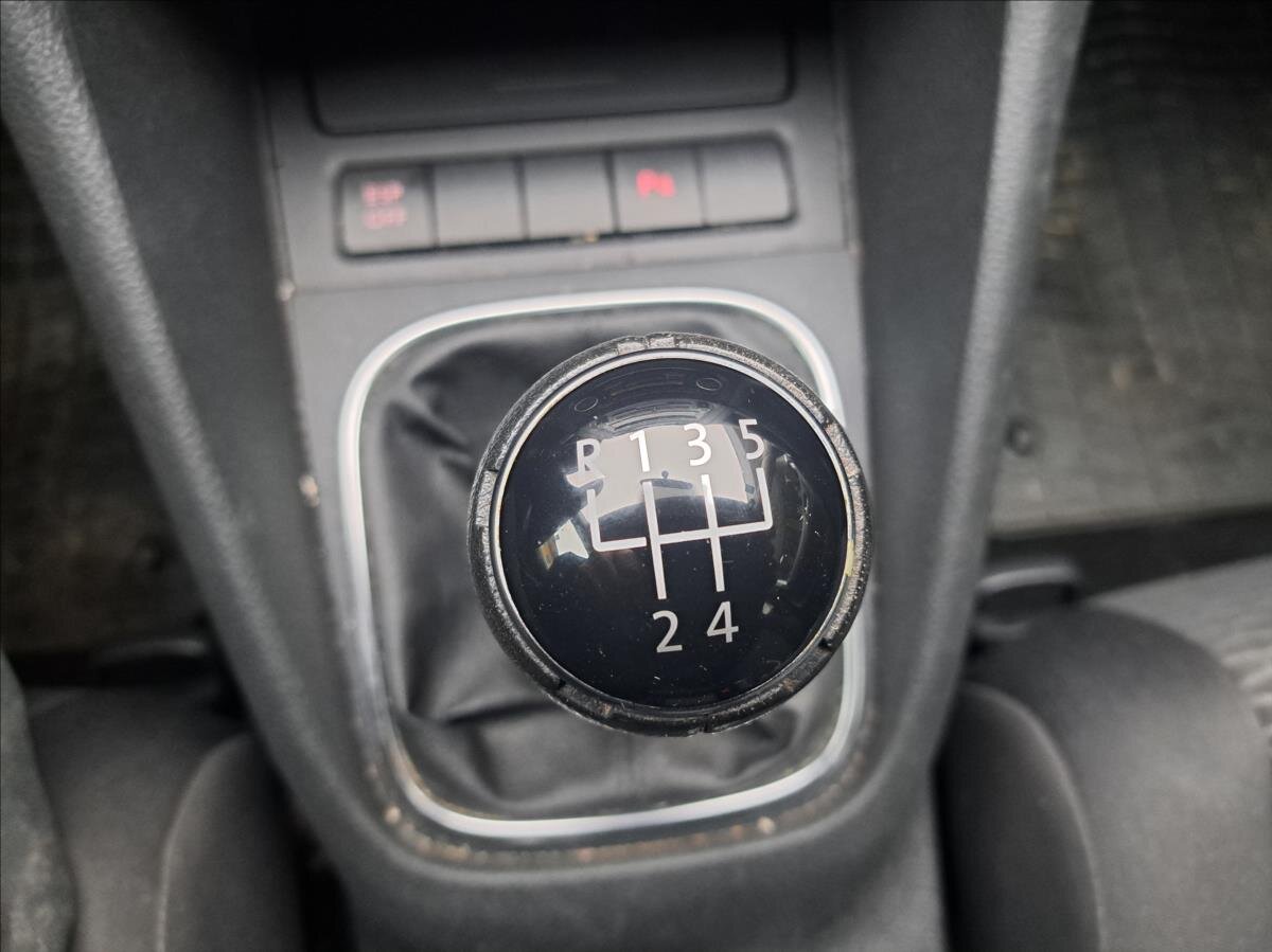 Volkswagen Golf Hatchback 1,6 l 66 kw