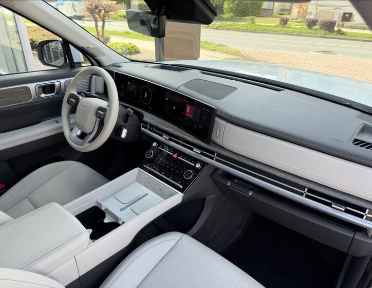 Hyundai Santa Fe SUV / Terénní 1,6 l 117 kw