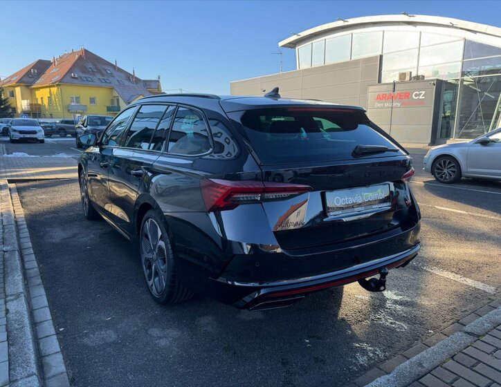 Škoda Octavia Kombi 2,0 l 195 kw