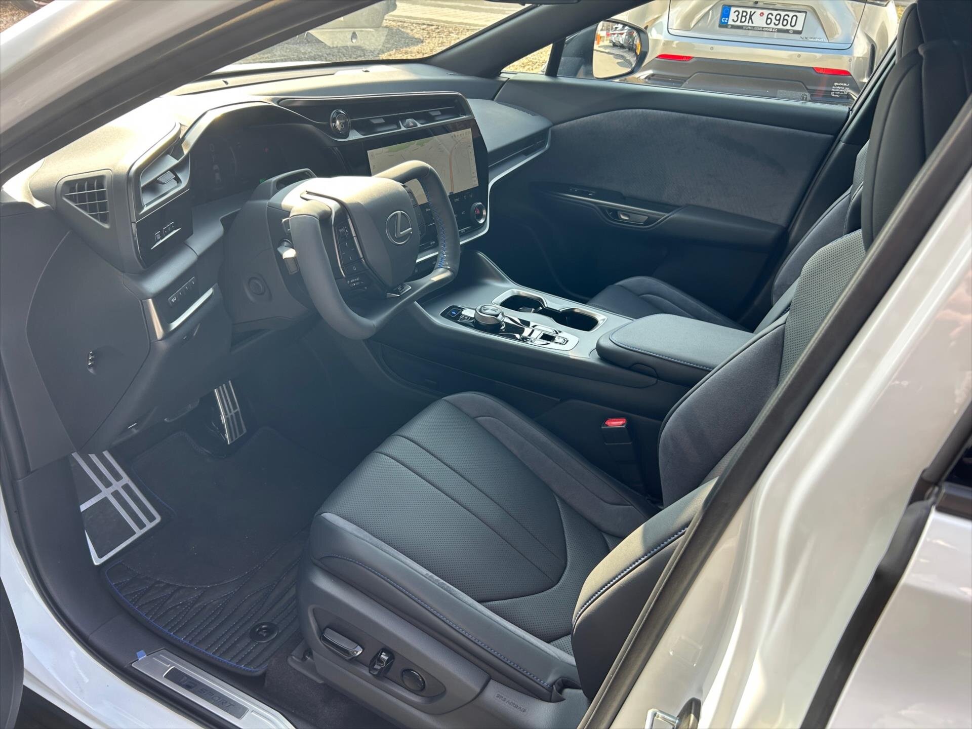 Lexus Ostatní SUV / Terénní 0,0 300 kw