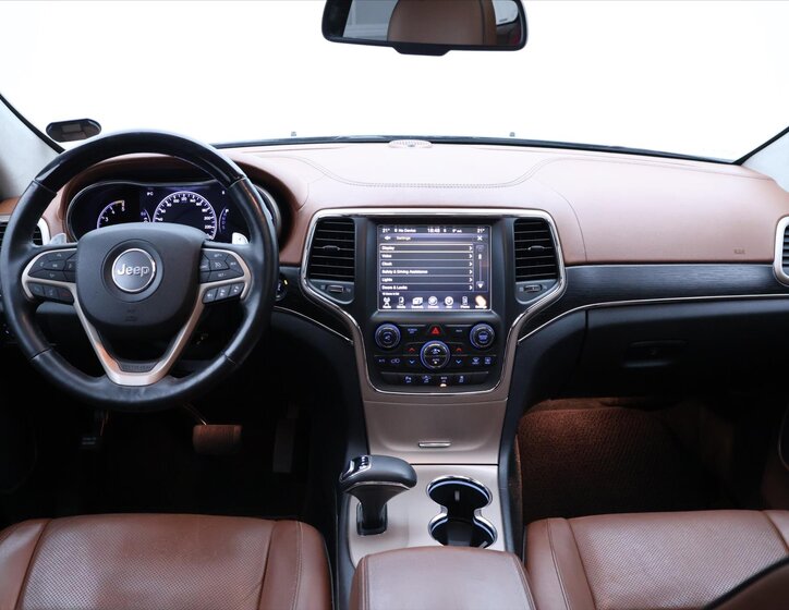 Jeep Grand Cherokee 25