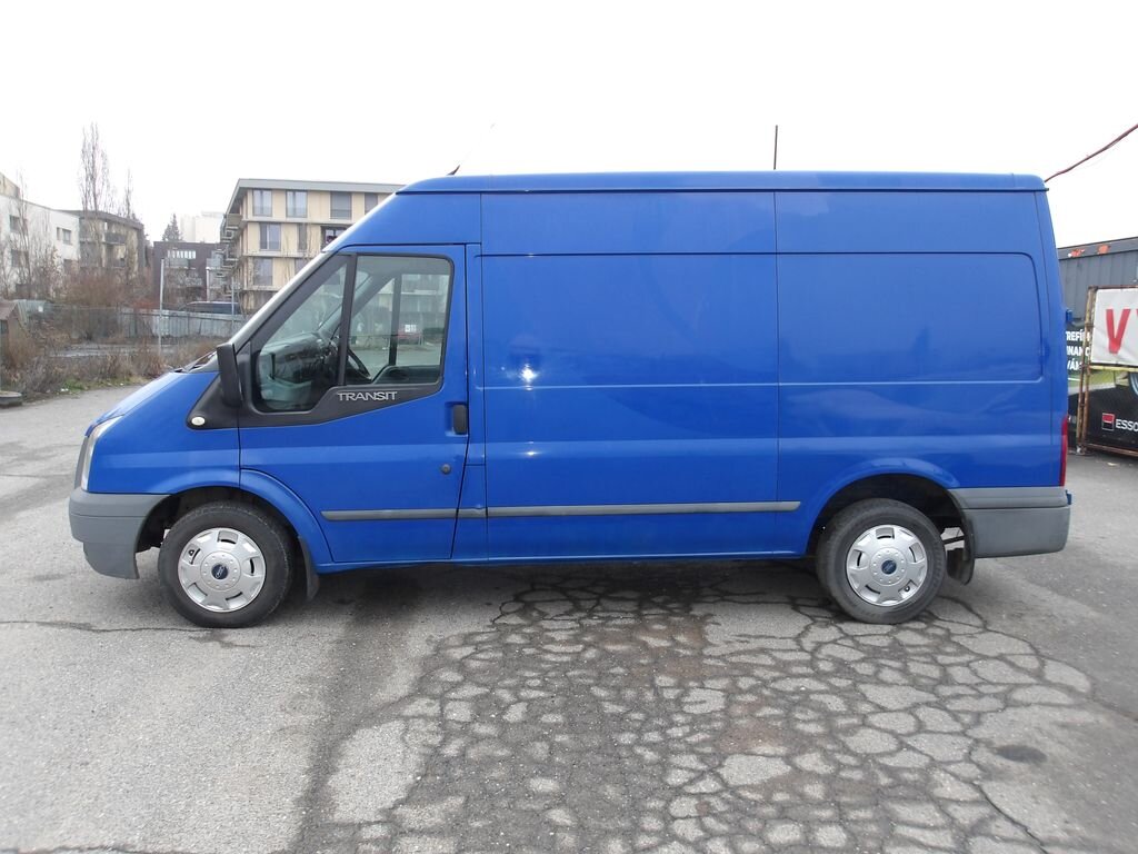 Ford Transit Skříň 2,2 l 63 kw