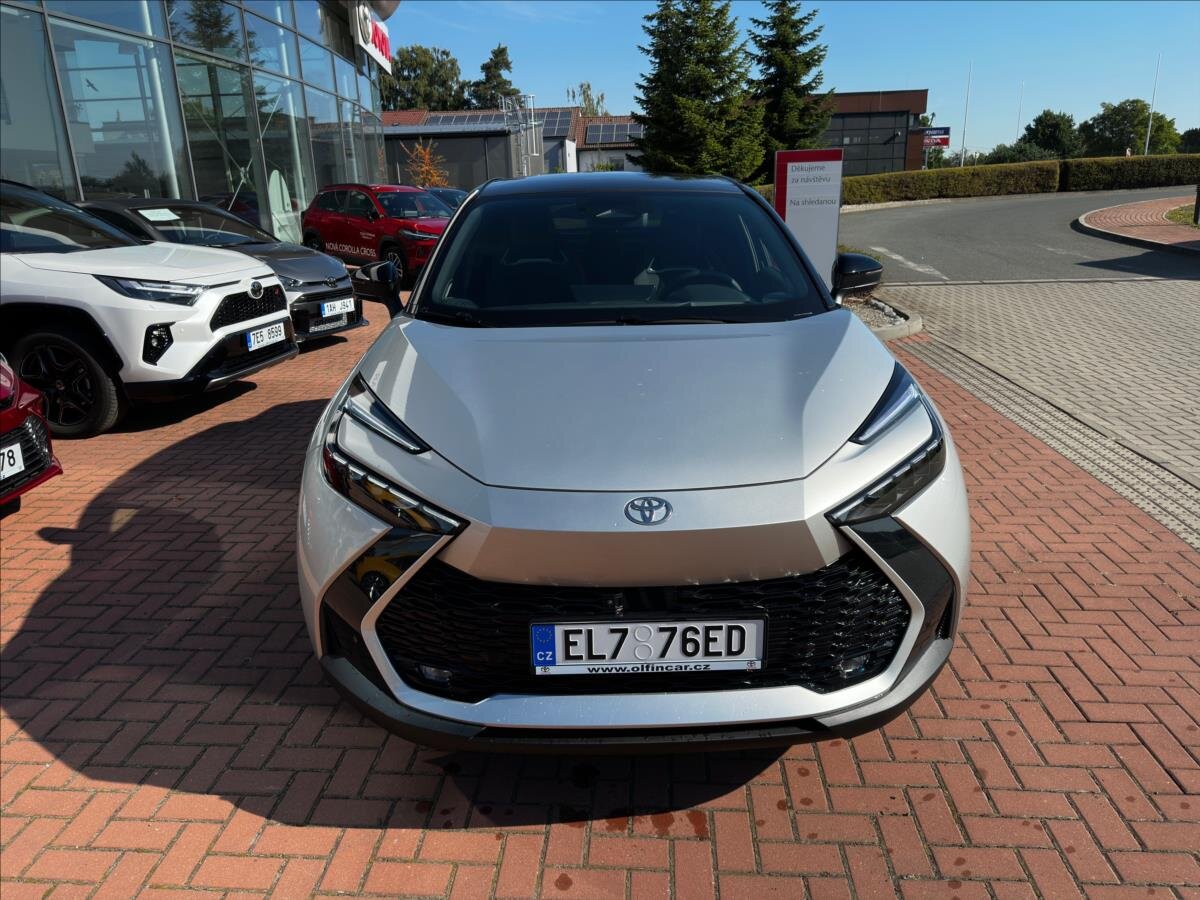 Toyota C-HR Hatchback 2,0 l 111 kw