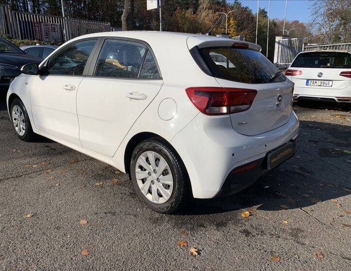 KIA Rio Hatchback 1,2 l 61 kw