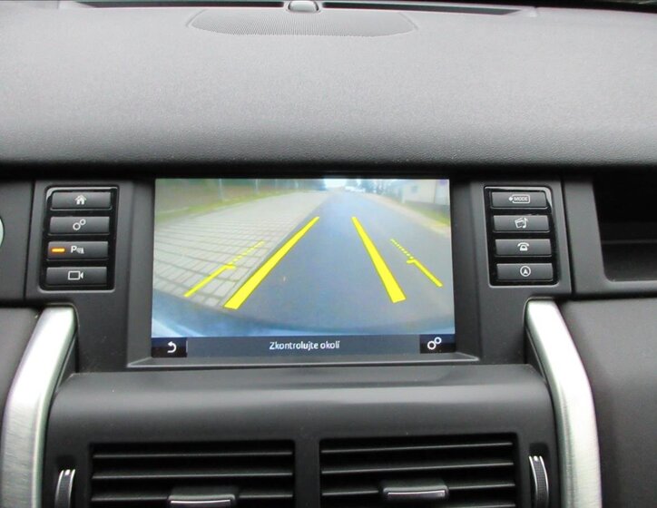 Land Rover Discovery Sport SUV 2,0 l 132 kw