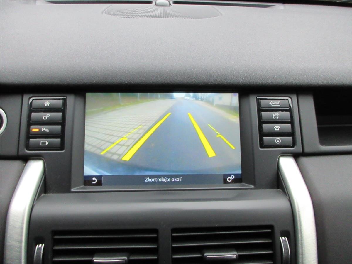 Land Rover Discovery Sport SUV 2,0 l 132 kw