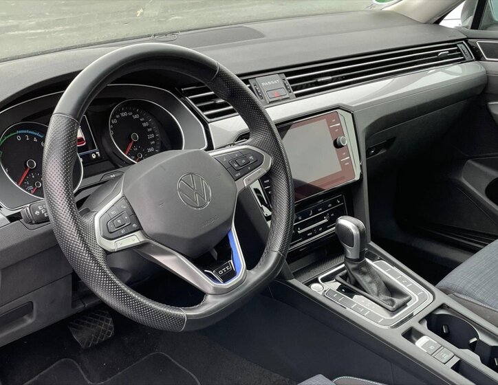 Volkswagen Passat Kombi 1,4 l 115 kw