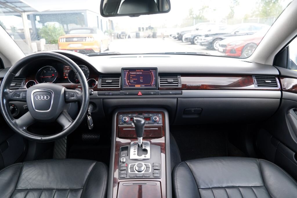 Audi A8 Sedan 3,0 l 171 kw