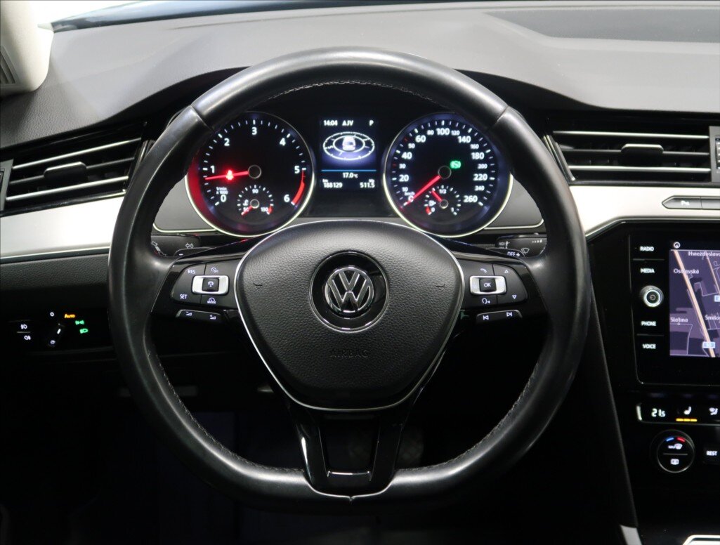 Volkswagen Passat Kombi 2,0 l 140 kw