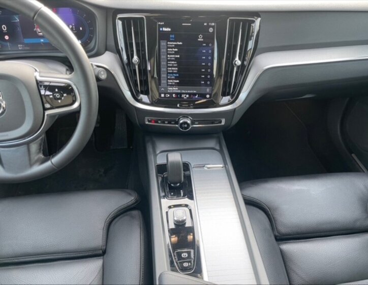 Volvo V60 Kombi 2,0 l 145 kw