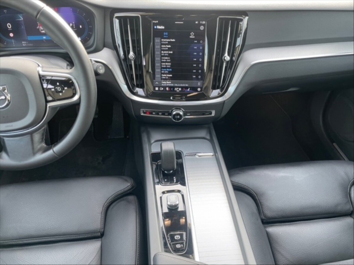 Volvo V60 Kombi 2,0 l 145 kw