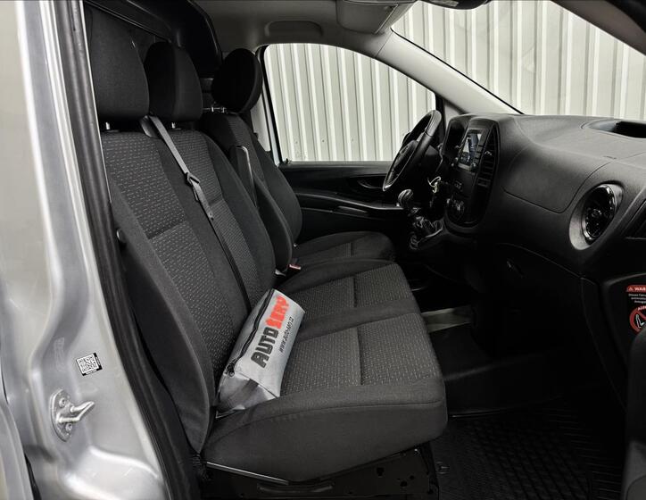 Mercedes-Benz Vito 32