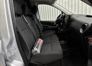 Mercedes-Benz Vito 32