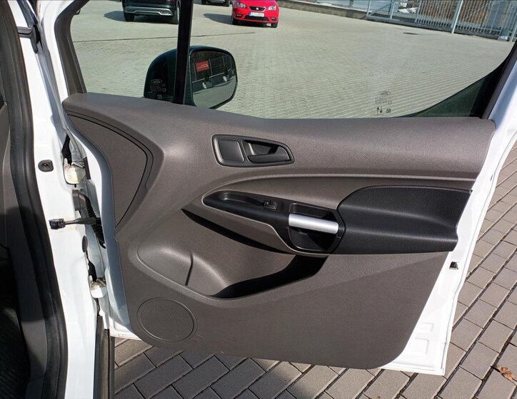 Ford Tourneo Connect Kombi 1,5 l 88 kw