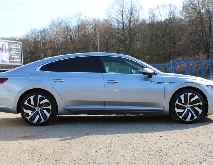 Volkswagen Arteon Liftback 2,0 l 176 kw