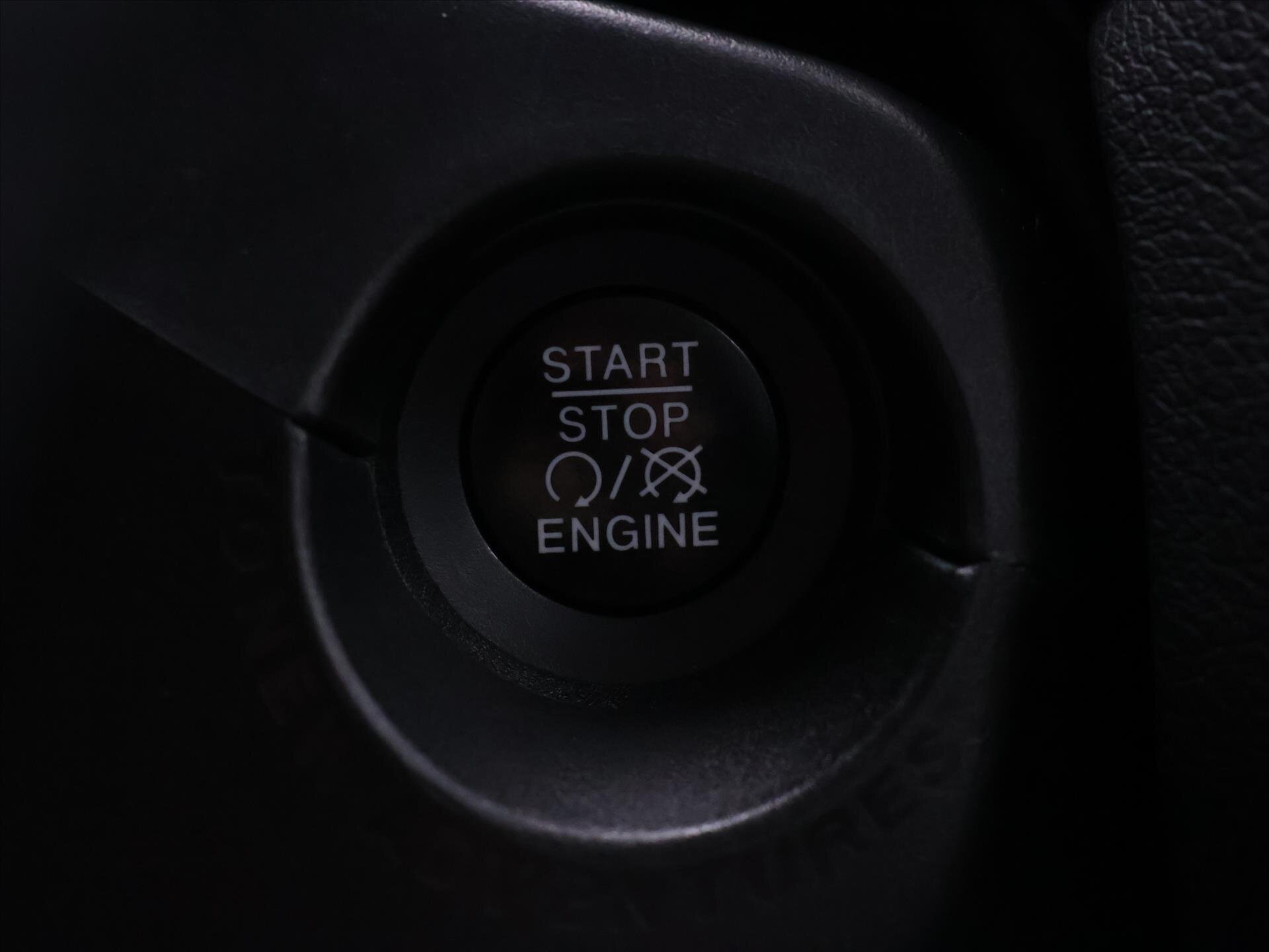 Jeep Renegade SUV / Terénní 1,4 l 103 kw