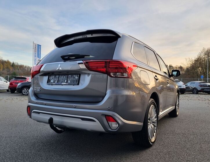 Mitsubishi Outlander 5