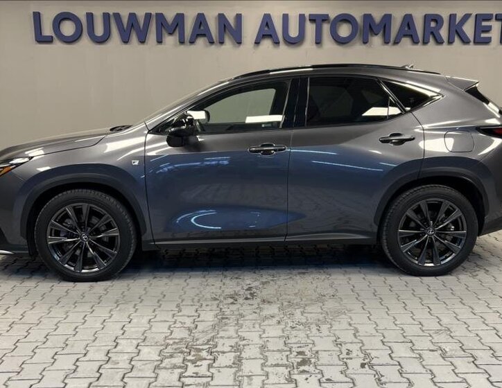 Lexus NX 450h plus SUV 2,5 l 227 kw