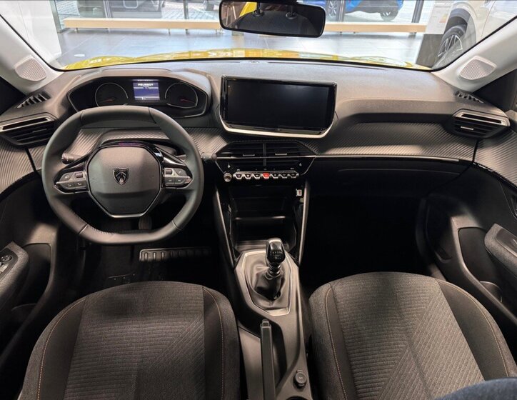 Peugeot 208 Hatchback 1,2 l 74 kw