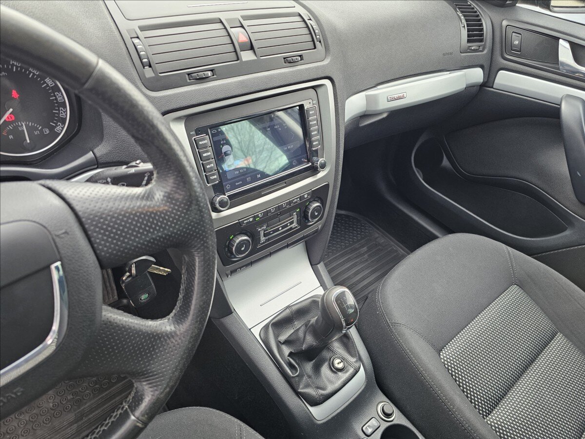 Škoda Octavia Kombi 2,0 l 103 kw