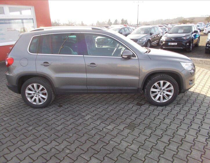 Volkswagen Tiguan SUV 2,0 l 103 kw