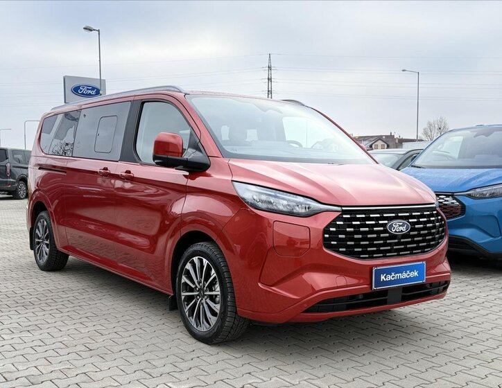 Ford Tourneo Custom Kombi 2,5 l 171 kw