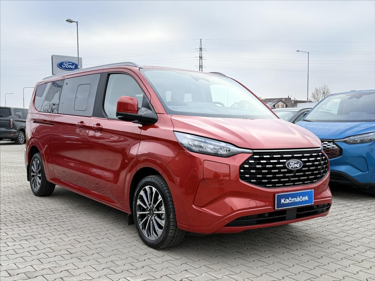 Ford Tourneo Custom Kombi 2,5 l 171 kw