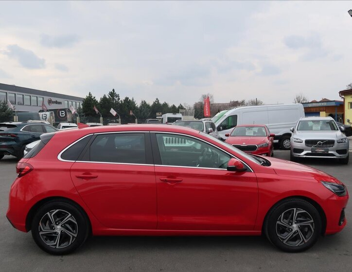 Hyundai i30 Hatchback 998,0 88 kw