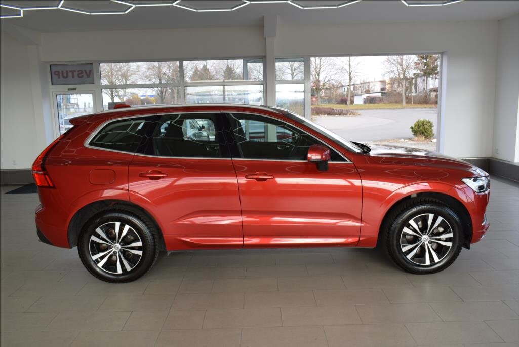 Volvo XC60 SUV / Terénní 2,0 l 223 kw