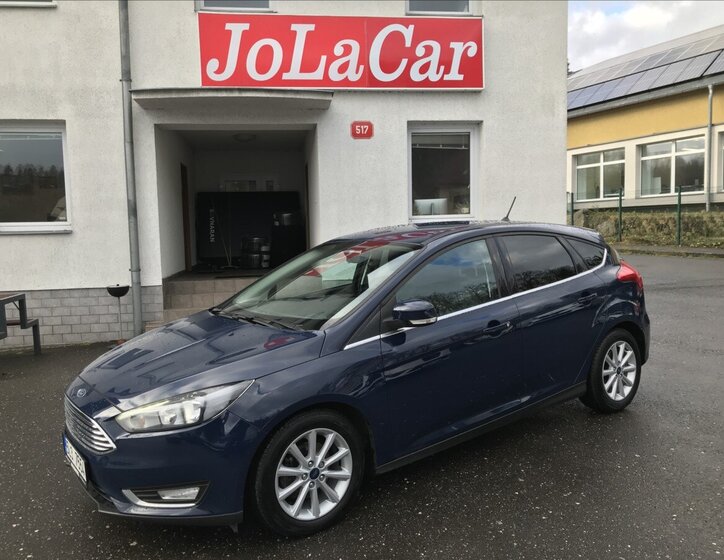 Ford Focus Hatchback 999,0 92 kw