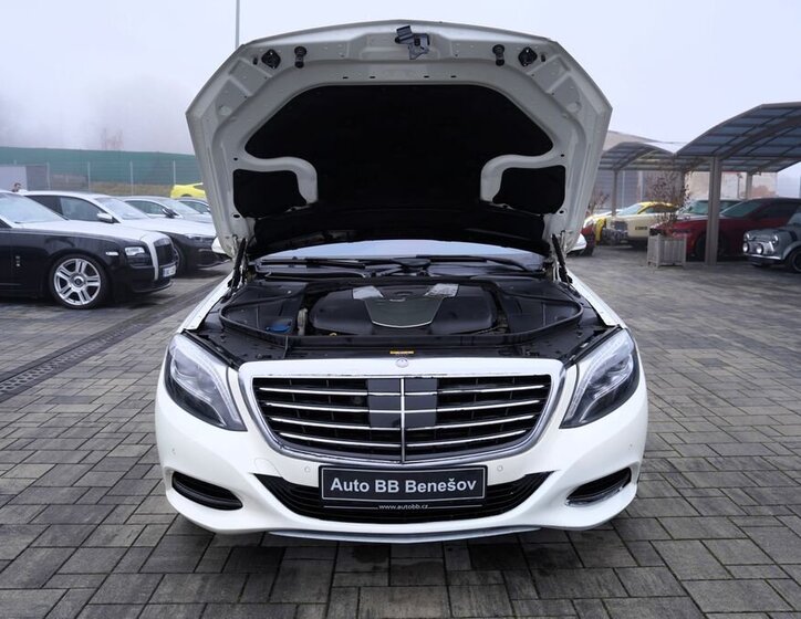 Mercedes-Benz Třídy S 9