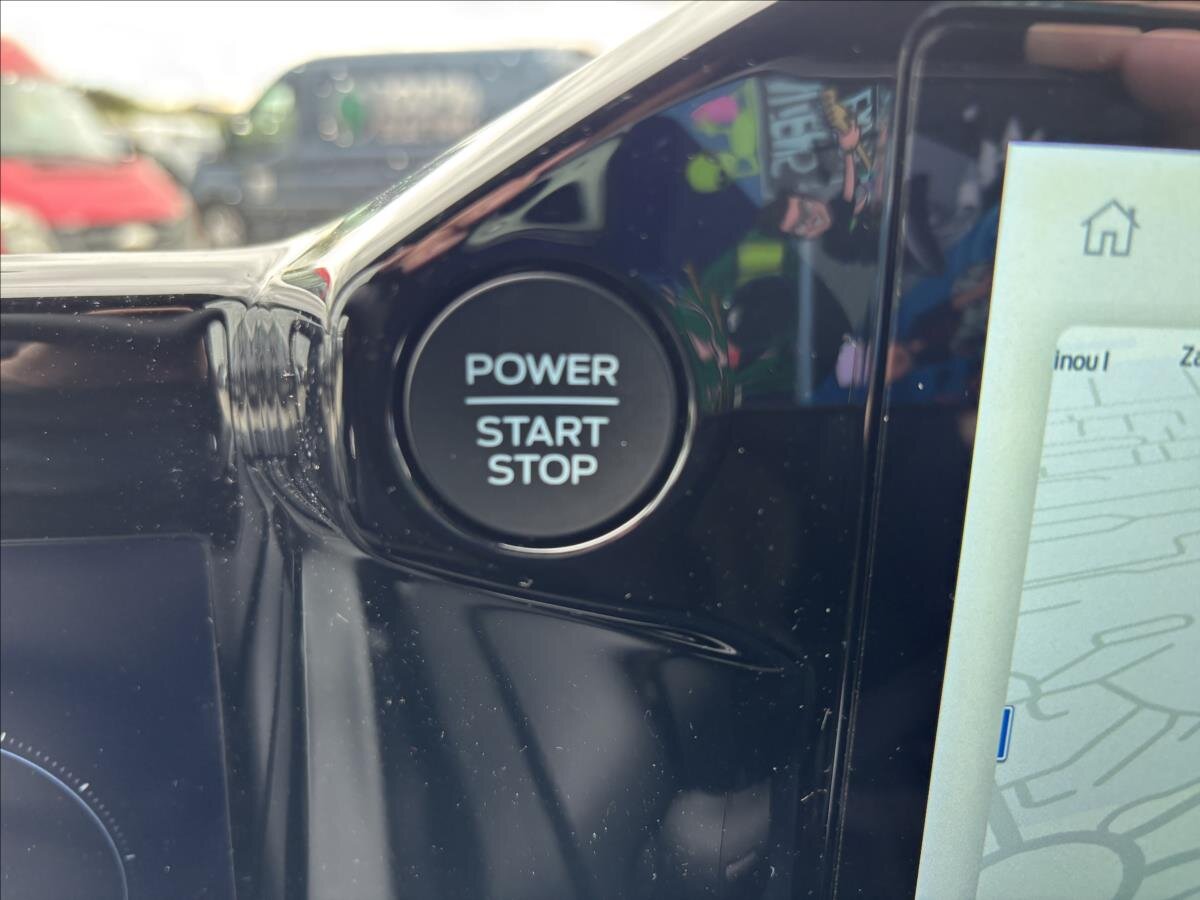 Ford Tourneo Custom Kombi 2,0 l 125 kw